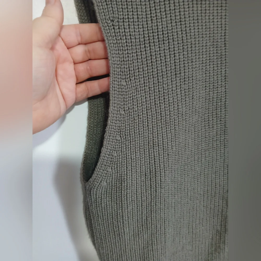 Boxy Sleeveless Knit Polo Sweater Vest Sage Green Women's XL - Picture 4 of 7